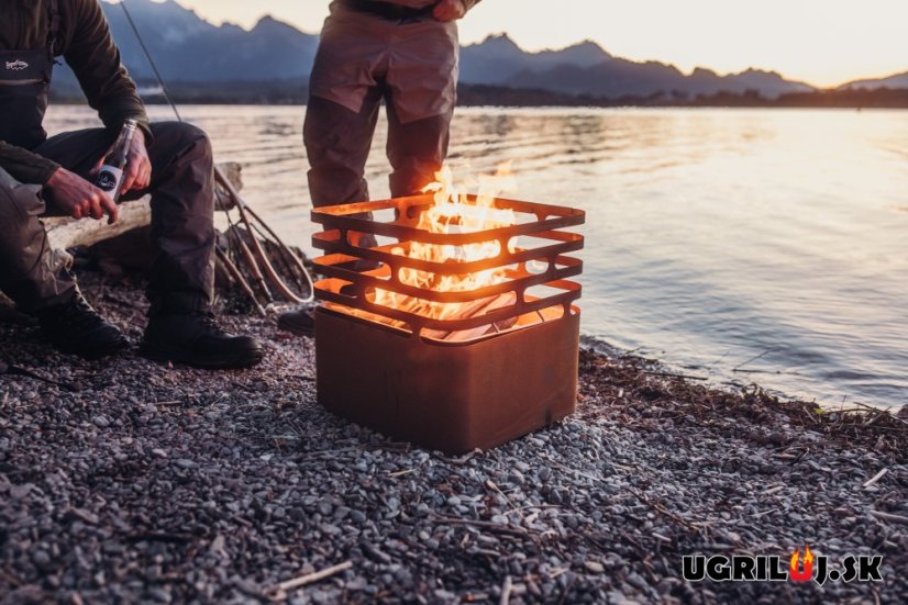 Ohnisko Höfats CUBE, rusty