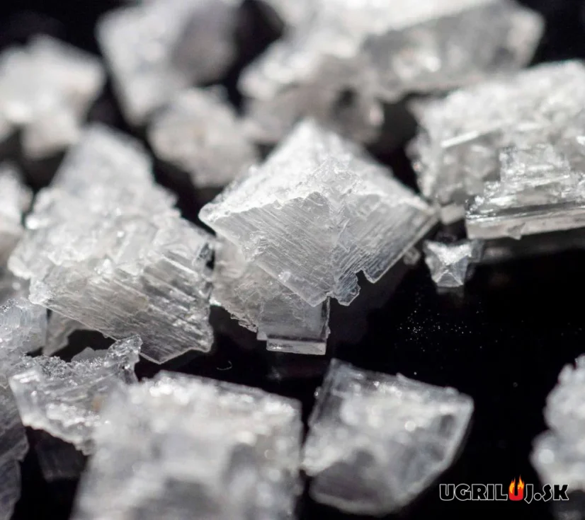 Škótska prémiová morská soľ Blackthorn Salt Flakes, biela, (vločky), 1400g