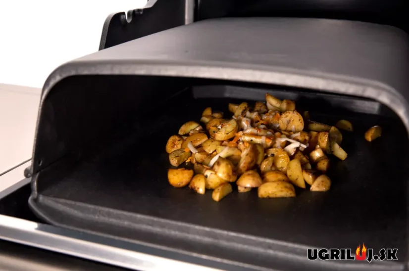 Liatinový kryt na pečenie Broil King
