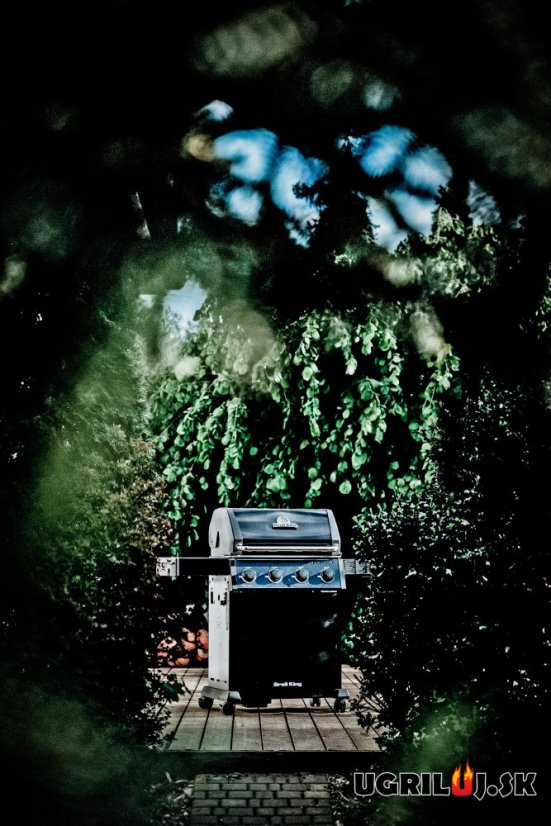 Plynový gril Broil King - Crown 410 Shadow