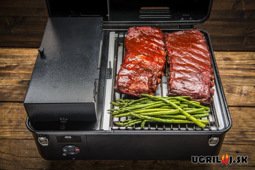 Peletový stolný mini gril Traeger - RANGER