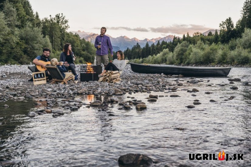 Ohnisko Höfats CUBE, čierna