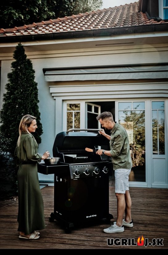 Plynový gril Broil King - Crown 410 Shadow