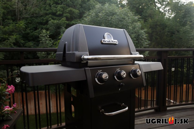 Plynový gril Broil King - Royal 320 Shadow