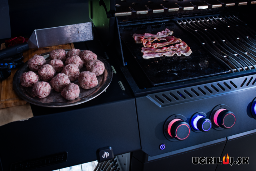 Plynový gril Napoleon - Prestige PHANTOM P500 EVO, Čierna