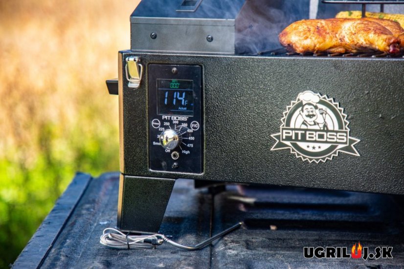 Peletový stolný mini gril Pit Boss Navigator 150