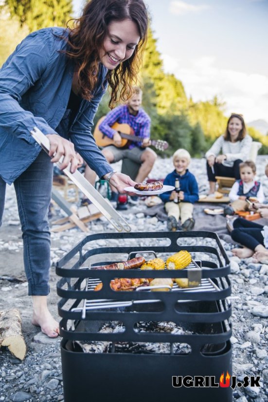 Ohnisko Höfats CUBE, čierna
