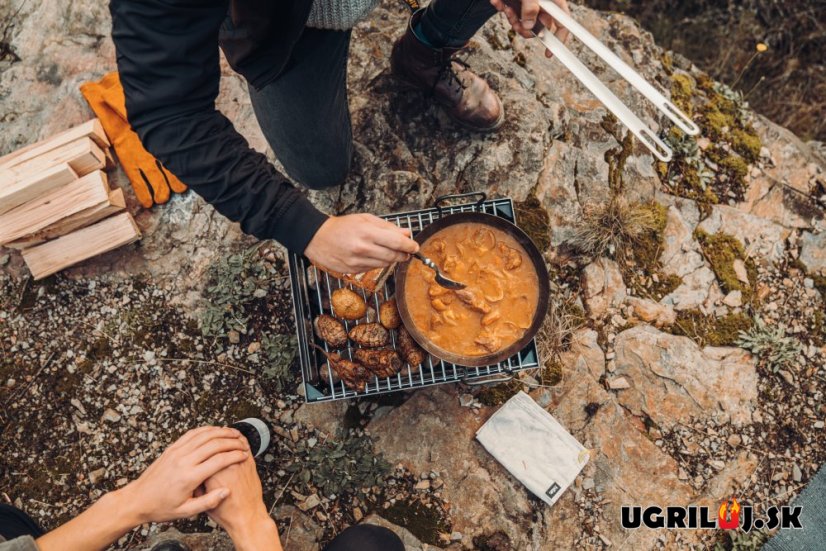 Grilovací rošt pre ohnisko Höfats - CRATE