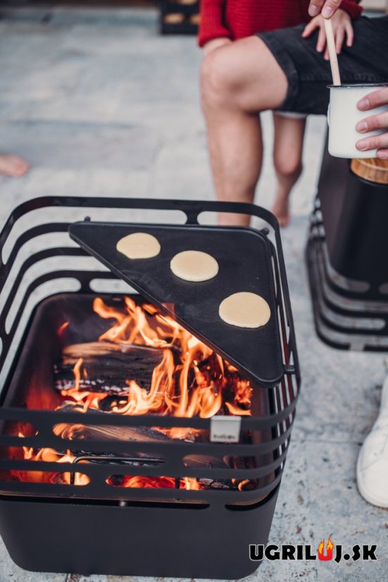 Ohnisko Höfats CUBE, čierna