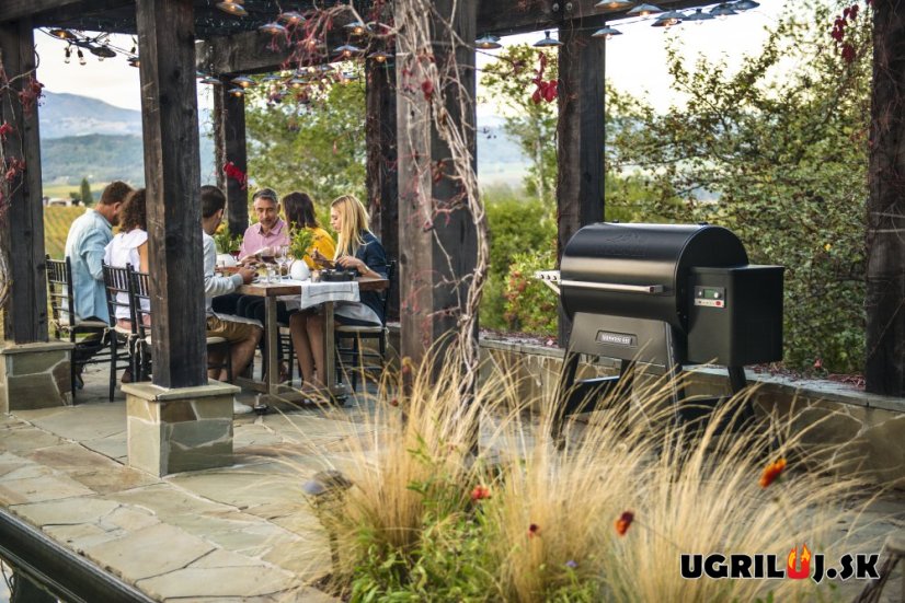 Peletový gril Traeger - IRONWOOD 885