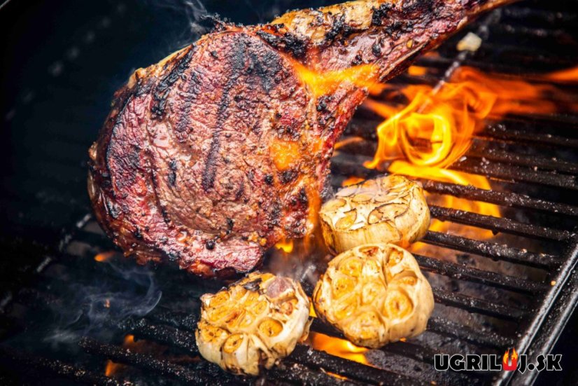 Peletový gril Pit Boss Classic 700 Onyx Edition