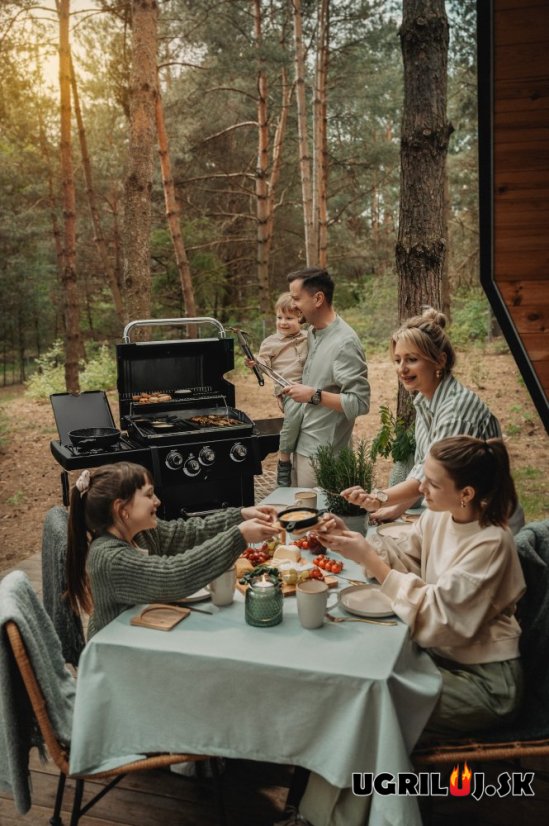 Plynový gril Broil King - Royal 340 Shadow