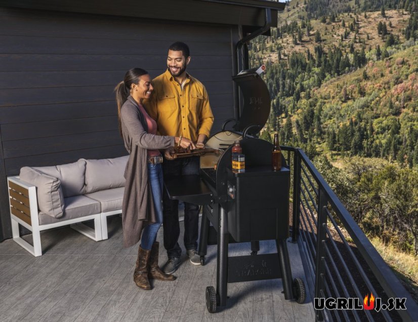 Peletový gril Traeger - IRONWOOD 885