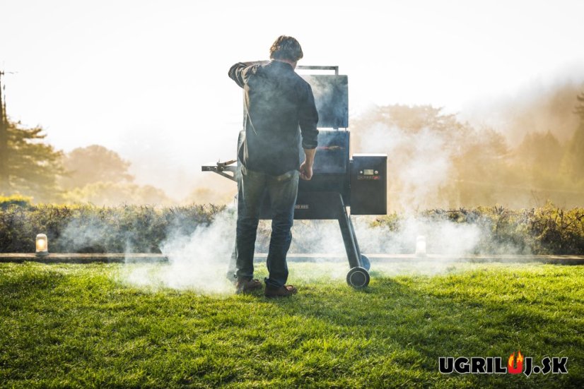 Peletový gril Traeger - IRONWOOD 885