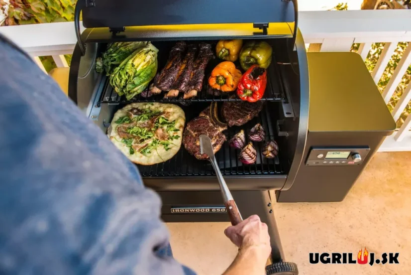 Peletový gril Traeger - IRONWOOD 650
