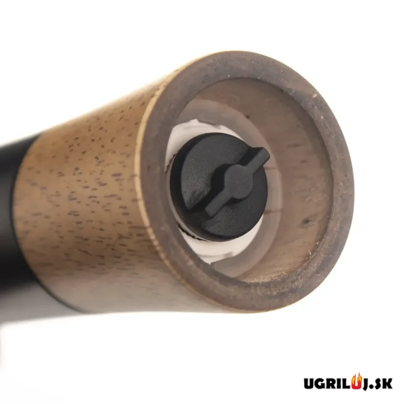 Mlynček na korenie a soľ WOODEN
