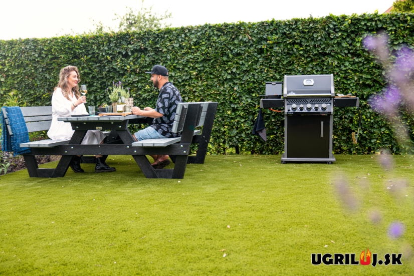 Plynový gril Napoleon  - Rogue 425 RSB, Black (+Rotiseria)