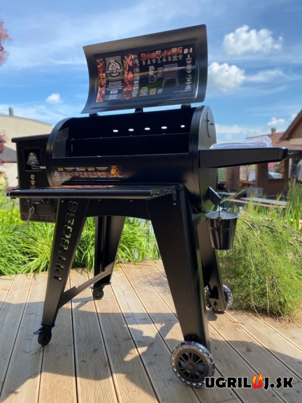 Peletový gril Pit Boss Navigator 850