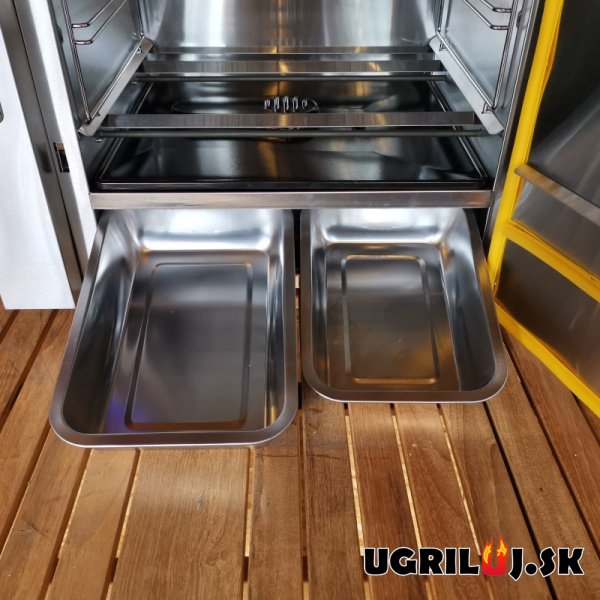 Udiareň Bradley Smoker Professional P10, BS1019CE, Digital