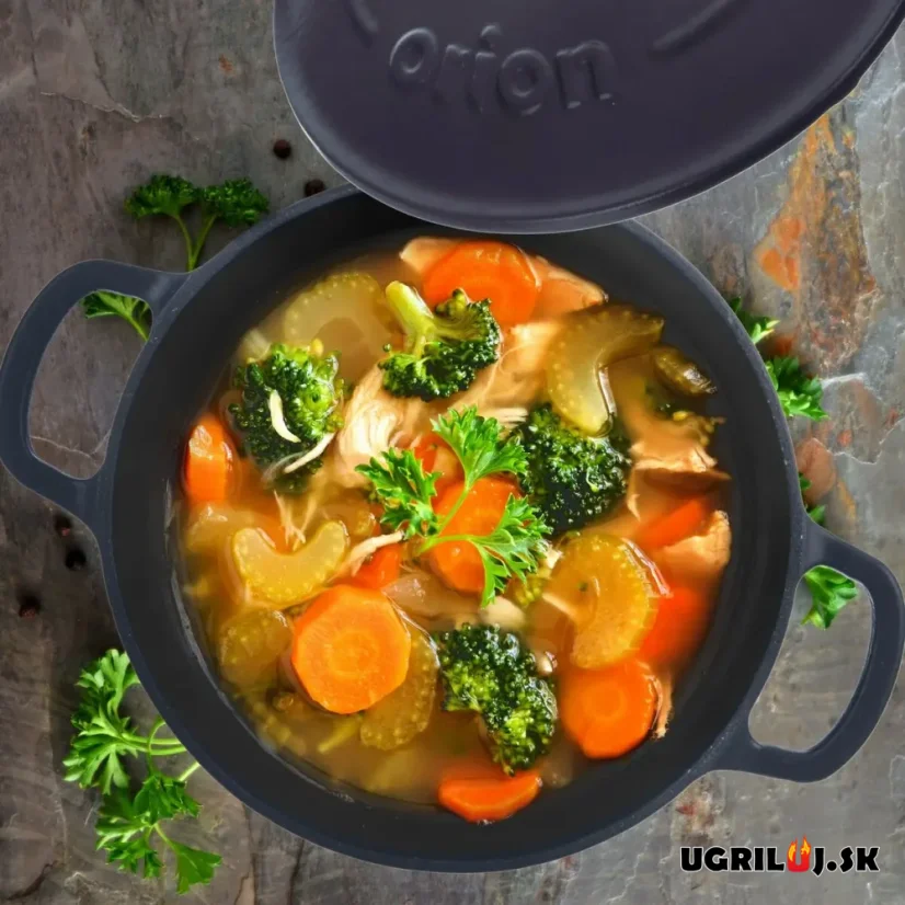 Liatinový smaltovaný hrniec s pokrievkou, 3.3L