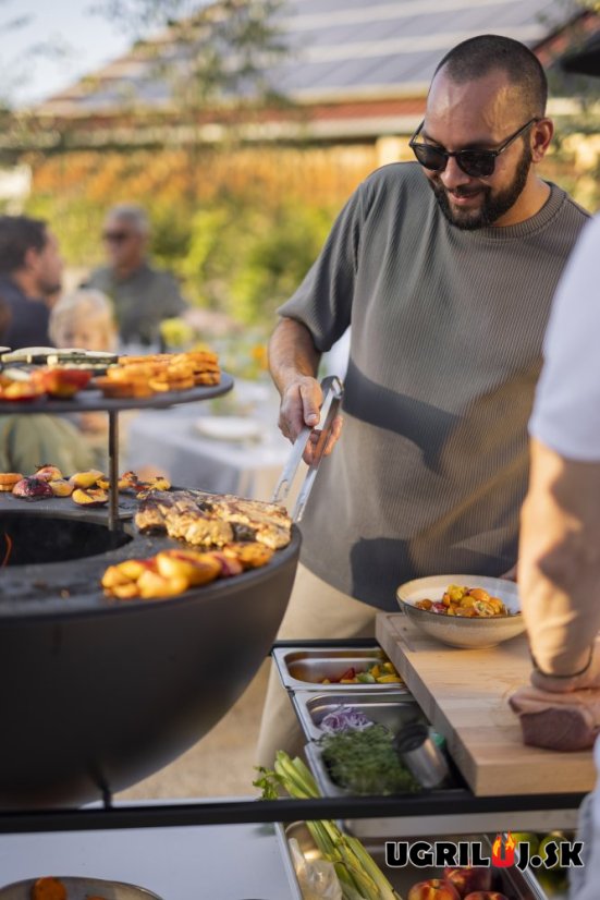 Vonkajšia kuchyňa Höfats "FIRE KITCHEN", s ohniskom Bowl 70 + platňa + hviezdicový stojan