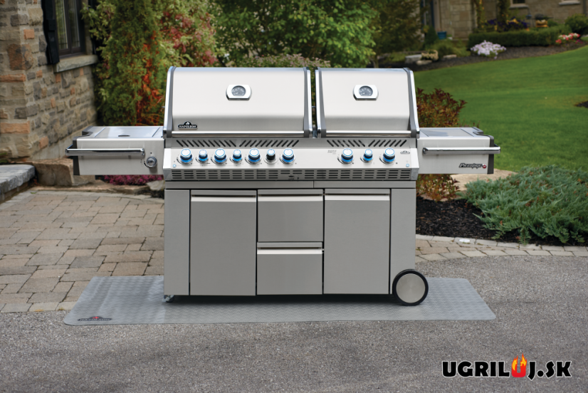Plynový gril Napoleon - Prestige PRO 825