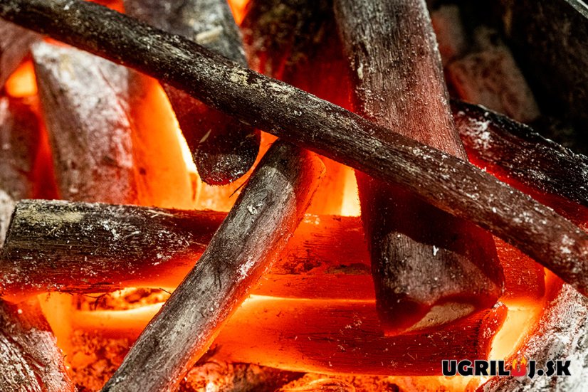 Prémiové dřevěné uhlí Josper - Eucalyptus binchotan, 10kg