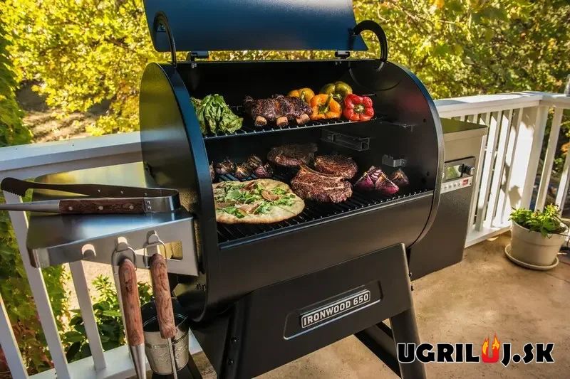 Peletový gril Traeger - IRONWOOD 650