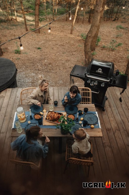 Plynový gril Broil King - Royal 340 Shadow