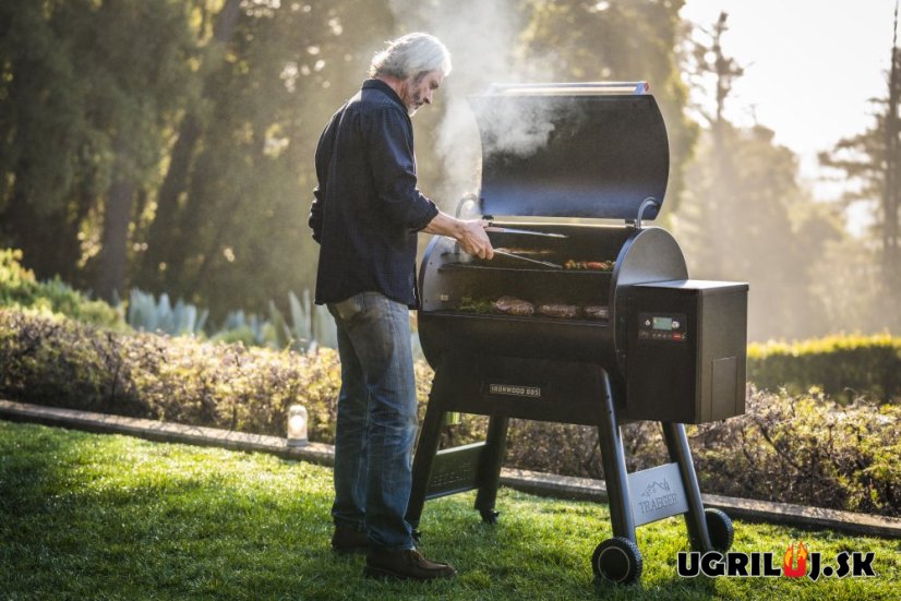 Peletový gril Traeger - IRONWOOD 885