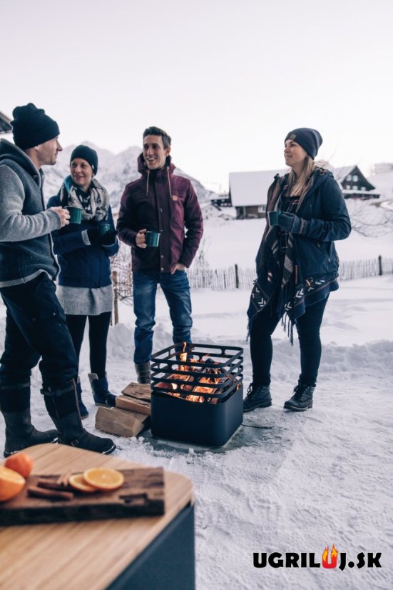 Ohnisko Höfats CUBE, čierna