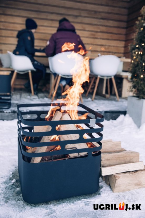 Ohnisko Höfats CUBE, čierna