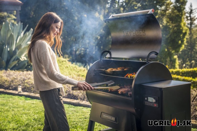 Peletový gril Traeger - IRONWOOD 885