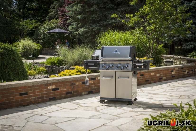Plynový gril Broil King - Regal S 490 (+Rotisserie)